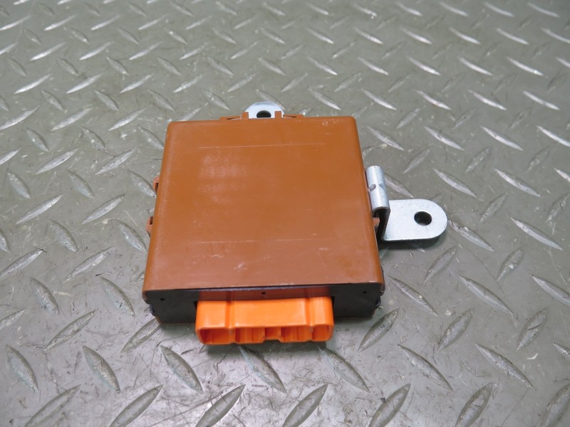 1991-1992 TOYOTA LAND CRUISER FJ80 DOOR RELAY CONTROL MODULE 85980-60020