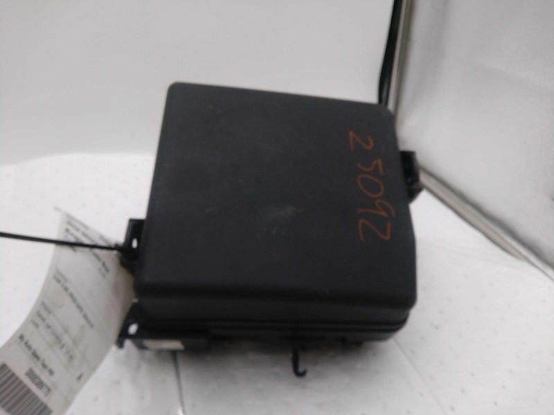 2016 Kia Sedona OEM Fuse Box 3.3L Black 91222A9090, 102K Miles, Warranty