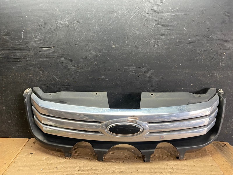 2006-2009 Ford Fusion Grill Grille With Emblem Upper Oem S5791 DG