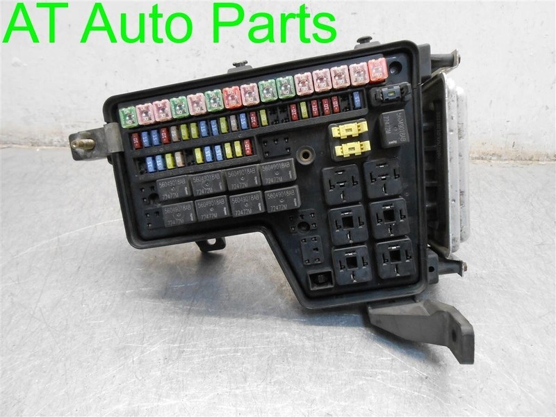 2002-2003 DODGE RAM 1500 3.7L 4.7L ENGINE FUSE JUNCTION BLOCK OEM 56049680AB