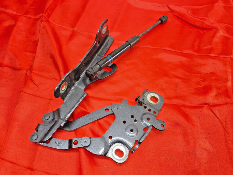 BMW F22 F32 F30 F36 F80 F82 Front Left Hood Hinge Support Bracket w/ Shock OEM✅