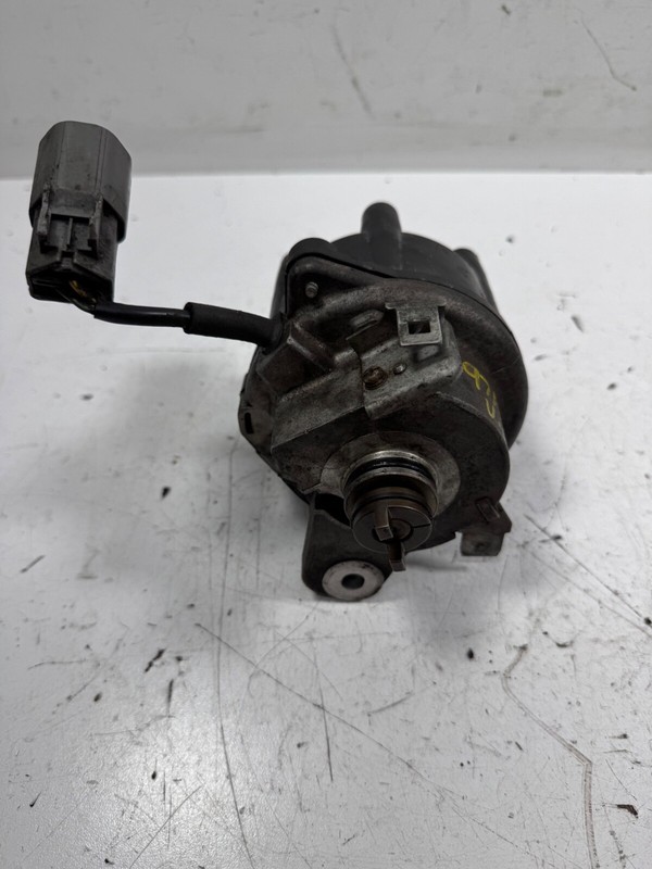 95-97 Honda Accord V6 AT Distributor Assembly Hitachi D6P94-01 30100-P0G-A02 OEM