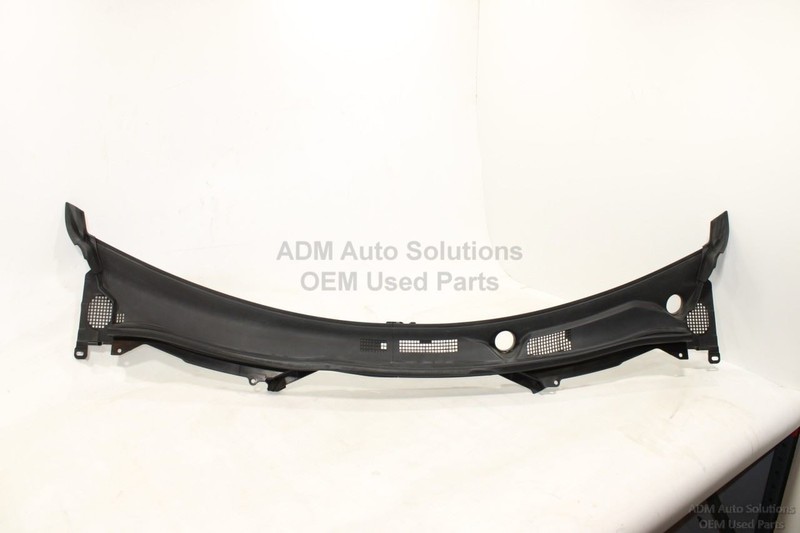 2014-2023 INFINITI Q60 WINDSHILD WIPER VENT COWL COVER ASSEMBLY OEM 668624GR0A