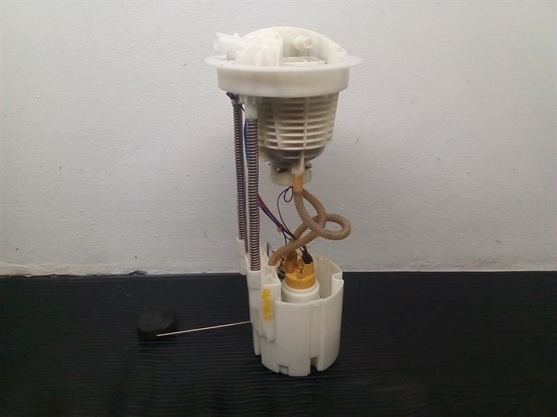 2004-2006 Dodge Ram 1500 Fuel Pump With 26-Gallon Tank Short Bed OEM 05104694AA