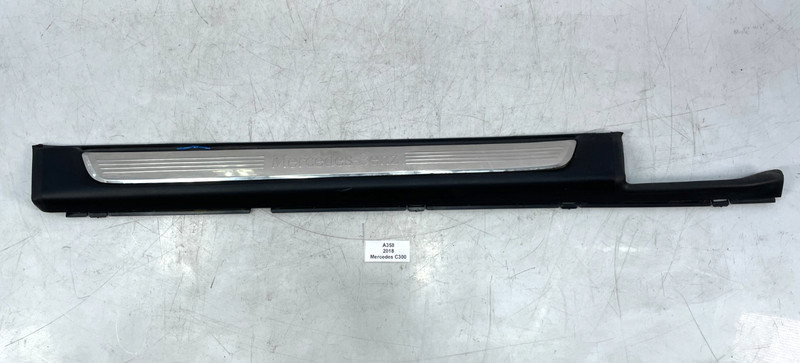 ✅ 17-23 OEM Mercedes C300 A205 W205 Front Right Passenger Door Sill Scuff Plate*