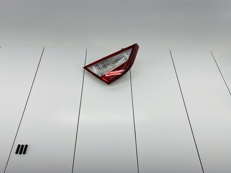 11-14 HYUNDAI SONATA REAR LEFT DRIVER SIDE INNER TAIL LIGHT BRAKE STOP LAMP OEM
