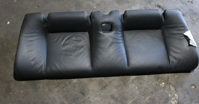 2000-2006 Audi TT Mk1 Coupe Black Rear Leather Seat Lower Cushion Bench OEM