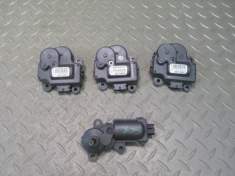 2004-2009 CADILLAC XLR HVAC A/C HEATER FLAP SERVO DOOR ACTUATOR MOTOR SET