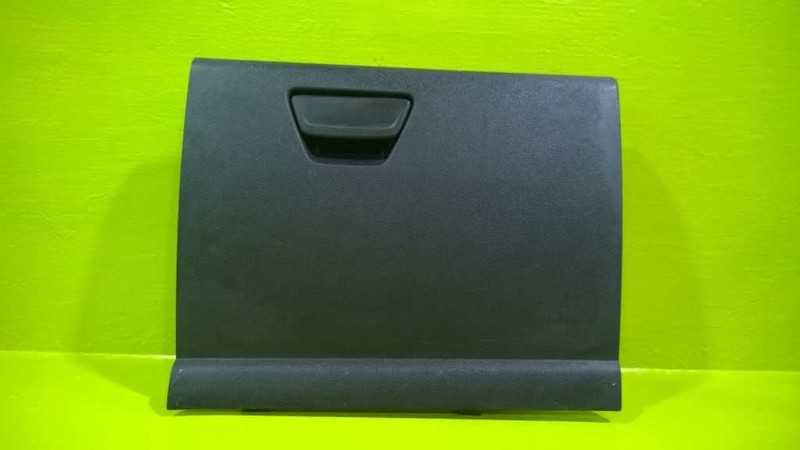 15 FORD ESCAPE GLOVE BOX DOOR OEM 2934-36