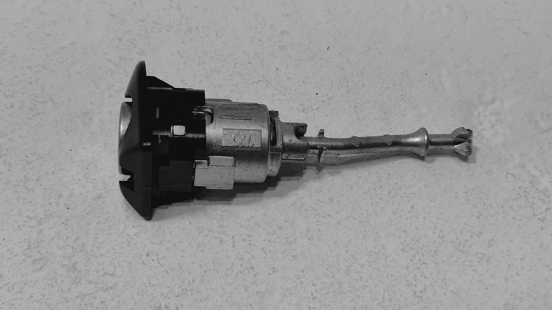 TOYOTA CAMRY 2018-2024 FRONT LEFT DRIVER SIDE DOOR LOCK CYLINDER HANDLE OEM