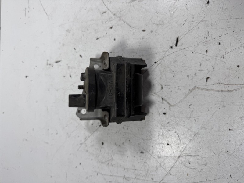 84 Honda CRX, Civic Ignition Coil TC-01A 30500-SB2-003 OEM