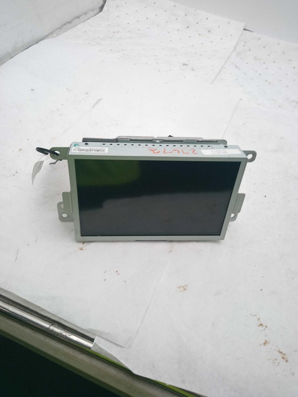 2016 Ford Mustang Infotainment Display Cluster OEM White 80K Miles GR3T18B955FA