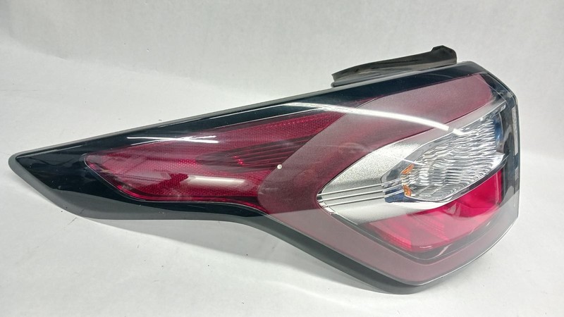 17-'18 FORD ESCAPE Left driver outer Taillight OEM Grade A!