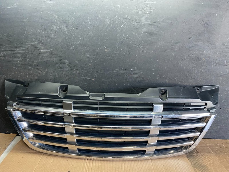2009 to 2011 Freightliner Sprinter Front Upper Chrome Grill Grille Q0530 DG