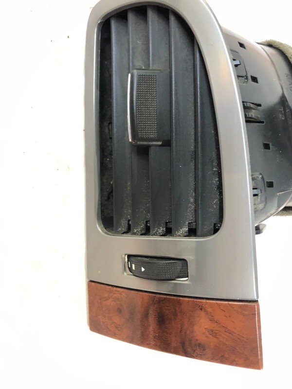 07-14 GM SUV Driver Left OEM Woodgrain Dash A/C Air Conditioning Vent Trim Panel