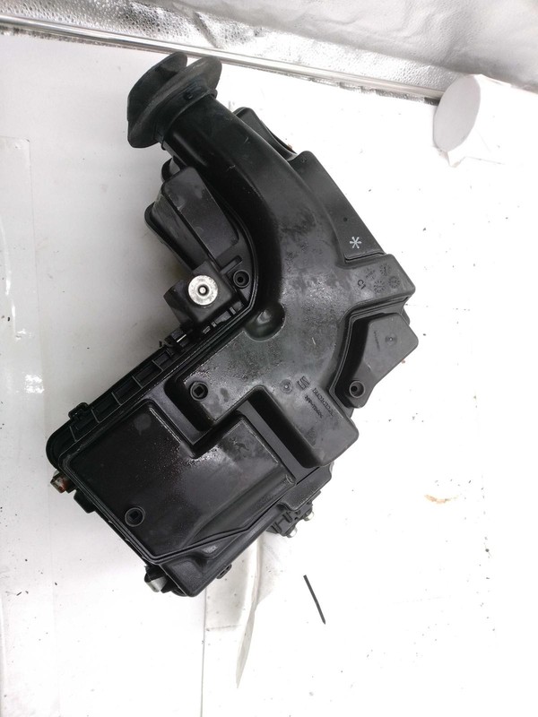 2012 Honda Fit Air Cleaner Assembly OEM Blue 1.5L 80K Miles 17201RP3A10