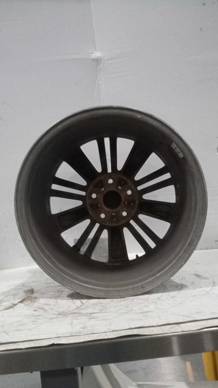 2020 Subaru WRX OEM 17x8 Alloy Wheel White 15-Spoke 28111VA020 Used