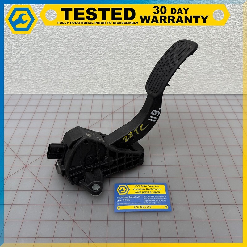 20-26 TOYOTA COROLLA GAS ACCELERATOR PEDAL W/PAD OEM