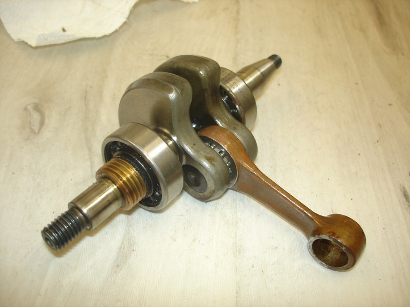 Husqvarna 254 xp crank shaftREAD AD chainsaw part 254xpBin 319