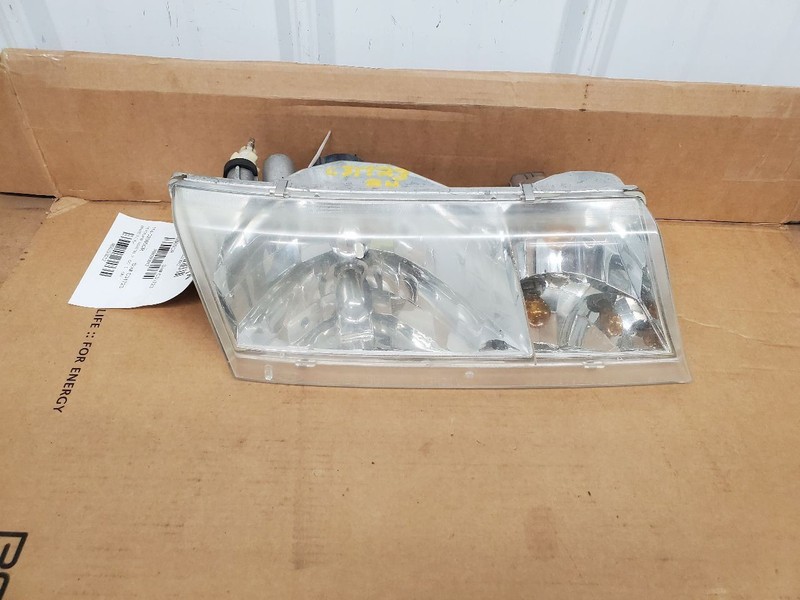 Passenger Right Headlight Fits 00-02 GRAND MARQUIS 293012