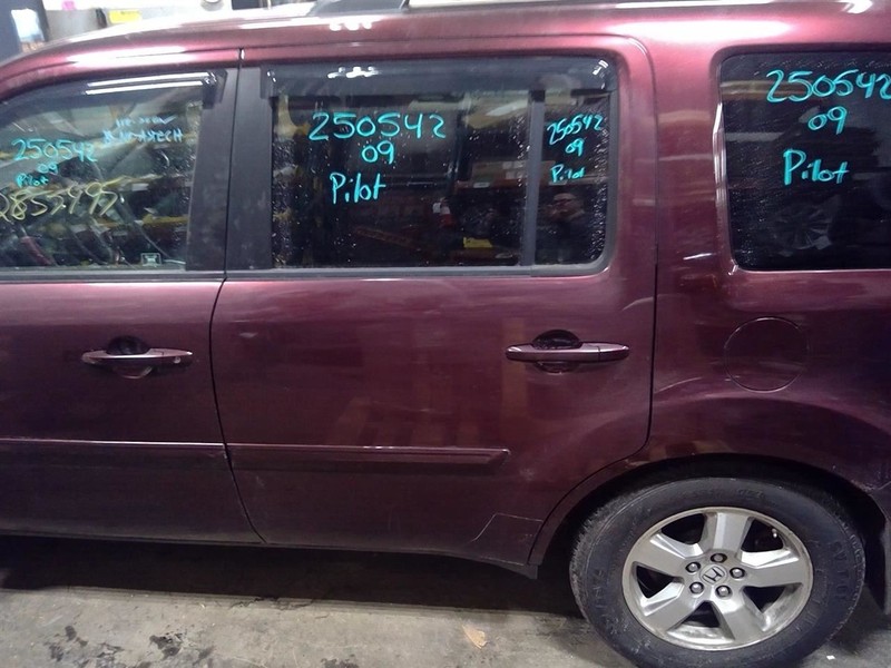 Driver Rear Side Door Electric Without Sunshade Fits 09-15 PILOT 1721696