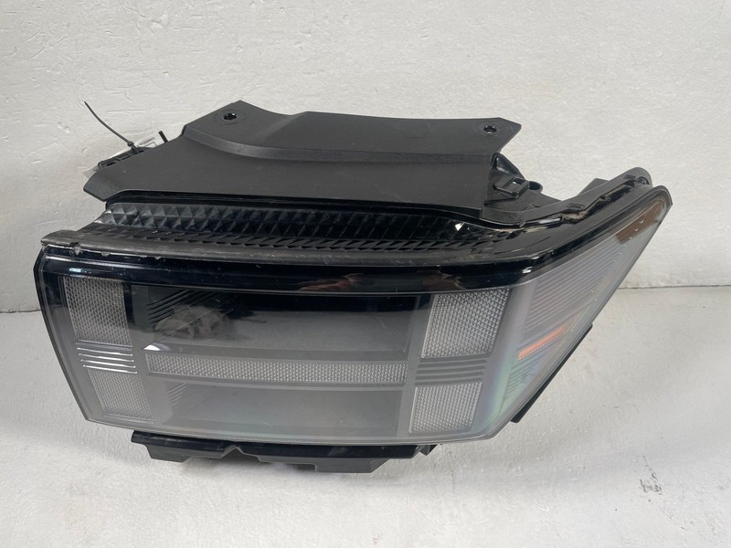 2024-2025 HYUNDAI SANTA FE FRONT LEFT DRIVER SIDE HEADLIGHT HEAD LIGHT # 108709