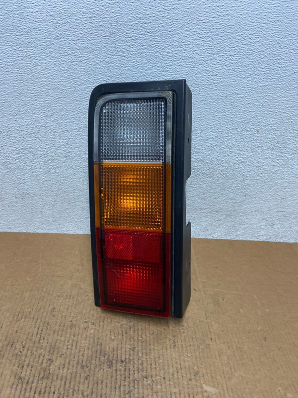 2003 to 2004 Hummer H2 Left Driver LH Side Tail Light OEM AE0251 LK