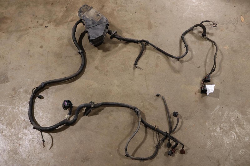 2011 AUDI Q7 3.0L GAS ENGINE BAY WIRE WIRING HARNESS W/ FUSE BOX OEM
