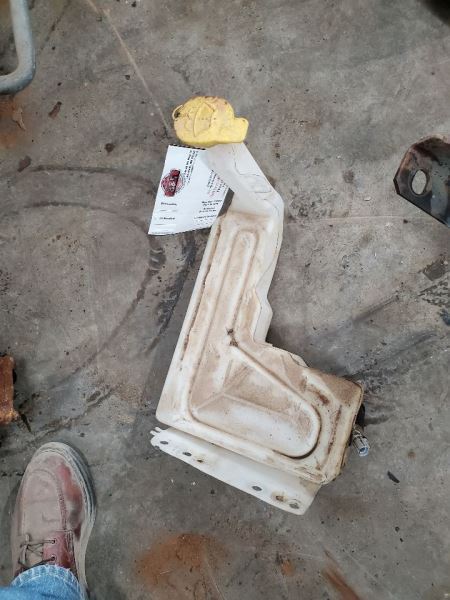 Wash Reservoir Fits 11-16 FORD F250SD PICKUP 282999