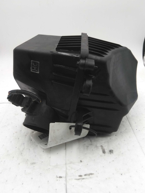 2015 Chevrolet Equinox Air Cleaner Assembly OEM 23262740 Used 2.4L Tan