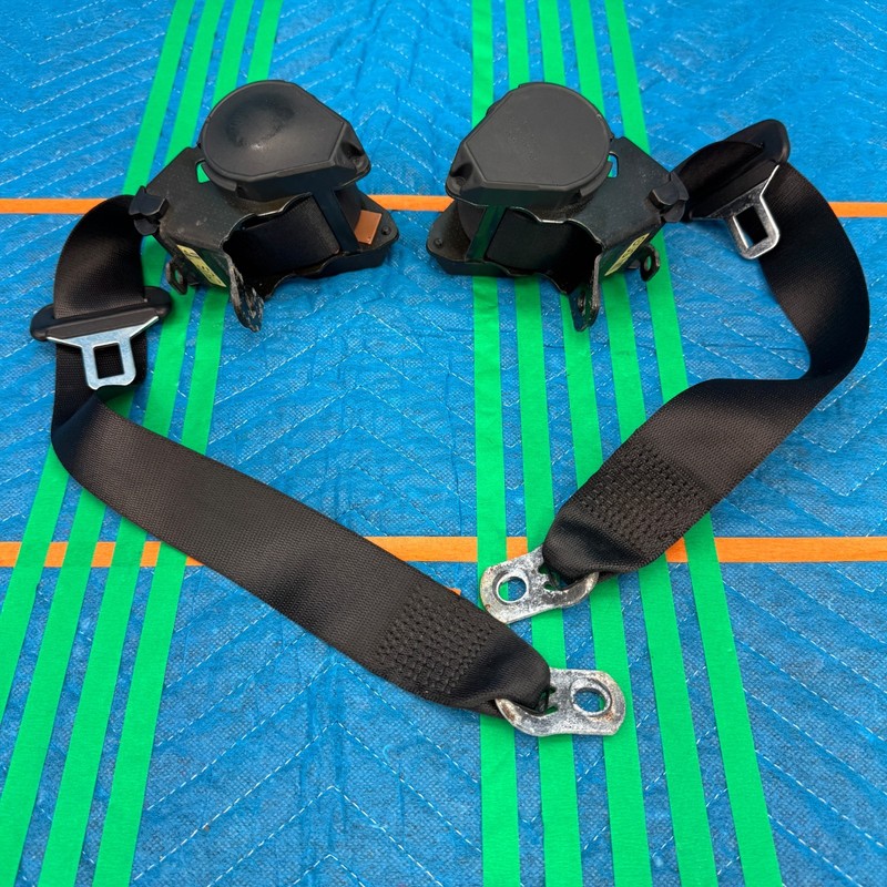 2001–2006 BMW 330Ci E46 Rear Right and Left Seat Belt Set OEM