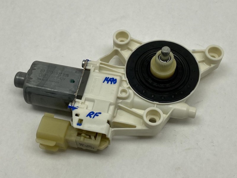 Right Passenger Front Door Window Motor 6 Pin Fits 2015-2017 Chrysler 200 87654