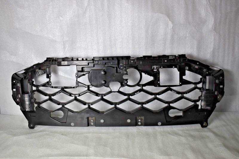 2019-2021 AUDI Q8 PREMIUM CENTER PLATE FACTORY OEM