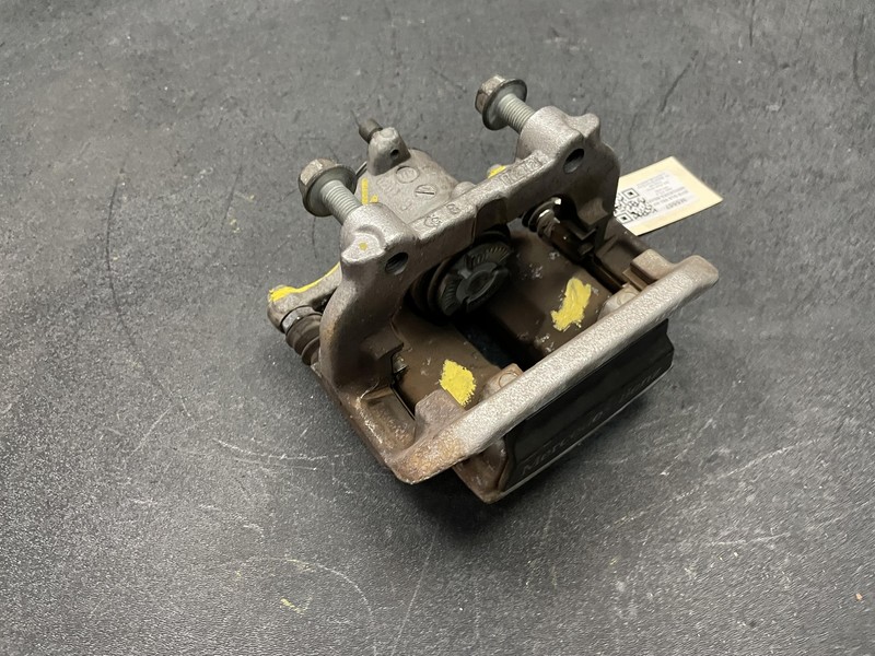 Rear Right Brake Caliper 2018 Mercedes GLS 550 1664231081 2017 2019