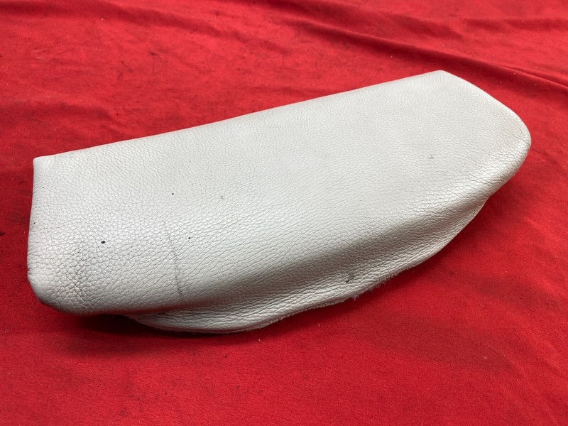 BMW F22 F30 F32 F36 3/4 Series Front Sport Seat Thigh Bolster Foam Pad White OEM