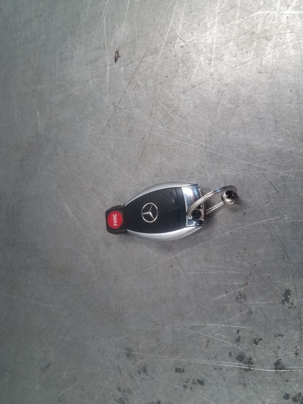 2009 Mercedes Benz AMG C 63 Key Fob #4942 i4