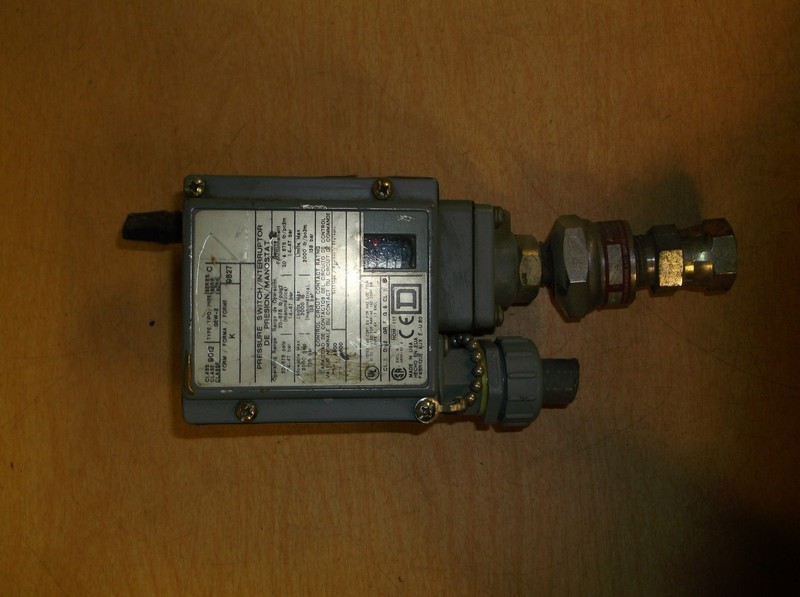 Square D Pressure Switch 9827 Class 9012 Type GEW-2 Series C *FREE SHIPPING*