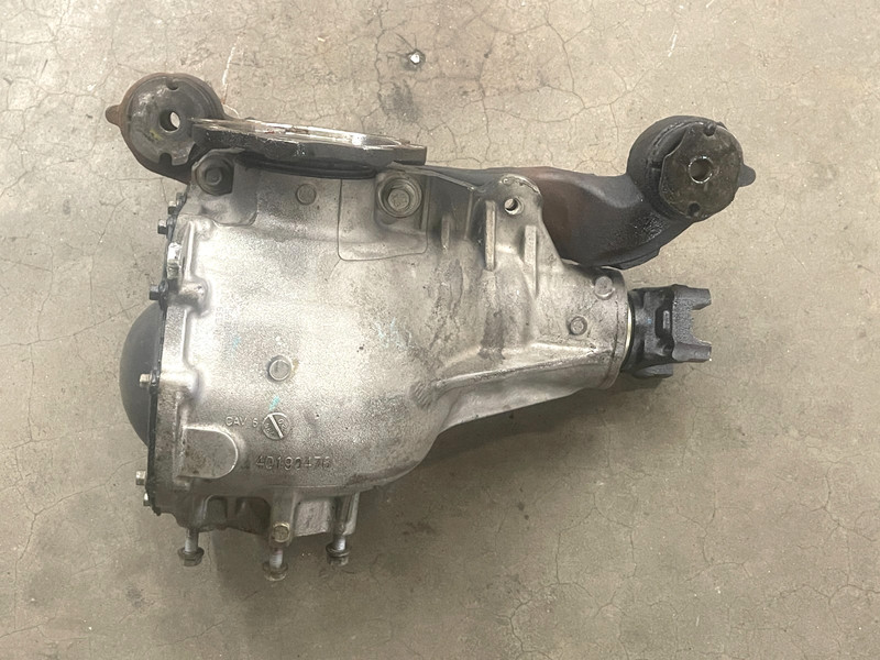 ⭐2020-2024 GMC SIERRA 2500 4WD 6.6L FRONT DIFFERENTIAL DIFF CARRIER OEM LOT2680