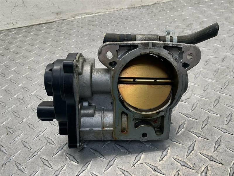 03-07 GMC SAVANA SIERRA YUKON DENALI 4.8L, 5.3L, 6.0L THROTTLE BODY OEM 12570800