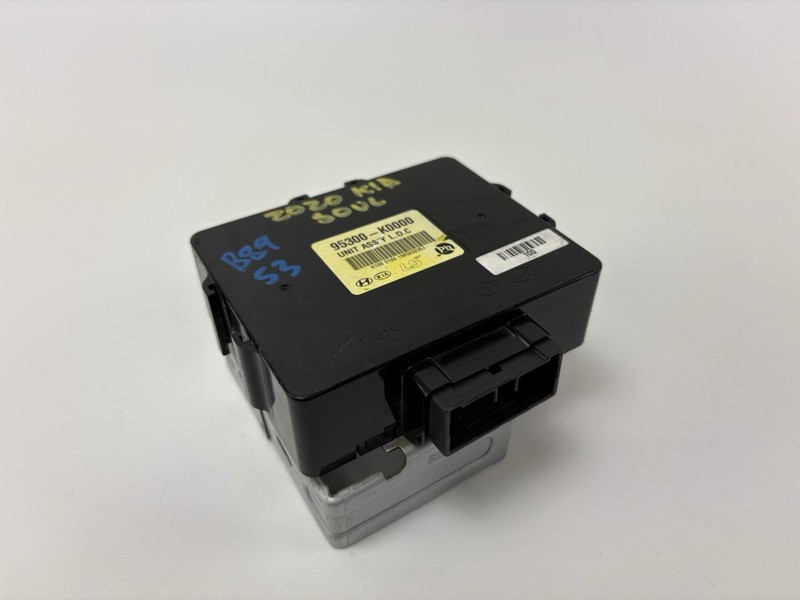 2020-24 KIA SOUL POWER INVERTER COMPUTER CONTROL MODULE LDC UNIT 95300-K0000 OEM