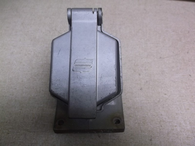 Crouse Hinds CPS152-211 Explosion Proof Receptacle 20A 1HP 125-250VAC *FREE SHIP