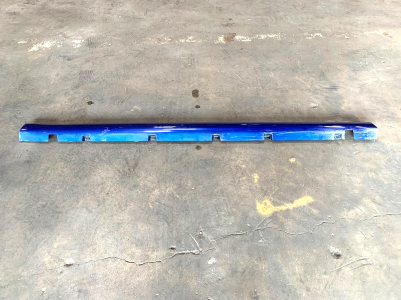 15-22 CHRYSLER 300 DRIVER LEFT SKIRT ROCKER MOLDING COVER PANEL OEM #A0.20