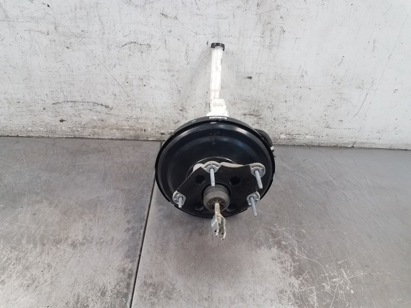 2014 Nissan Juke Nismo RS Brake Master Cylinder / Booster #0361 V7