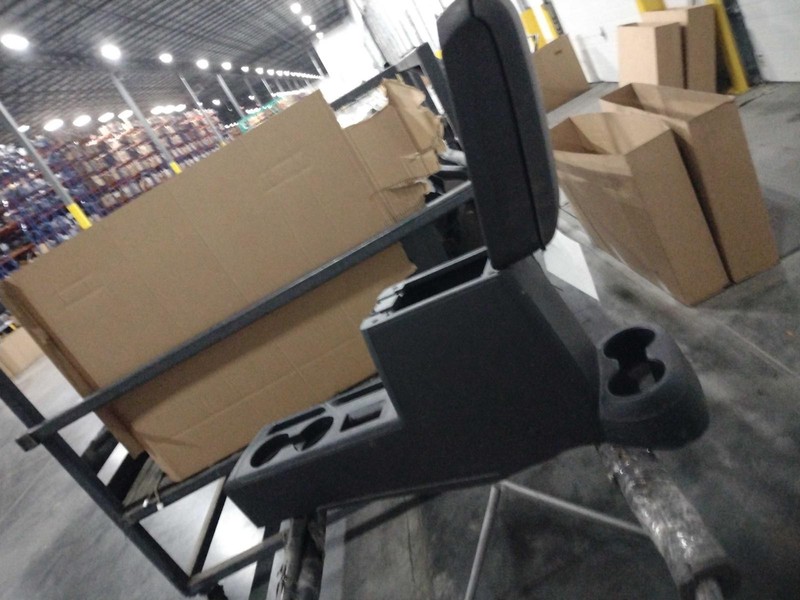 2010 Jeep Patriot Center Console Lid Red OEM Good Condition 4DR SUV