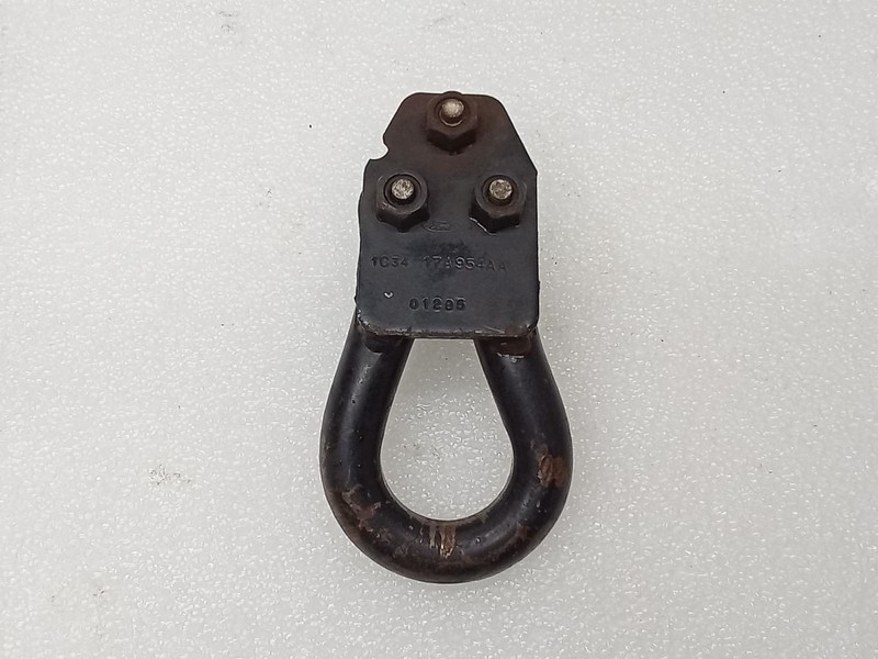 1999-2005 Ford F250 F350 F450 Excursion Front Bumper Tow Hook 1C3417A954AA