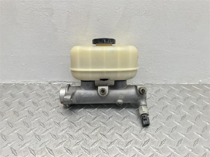 (99-03) FORD F-250SD F-350SD F-450SD EXCURSION BRAKE MASTER CYLINDER 5C3Z-2140LB