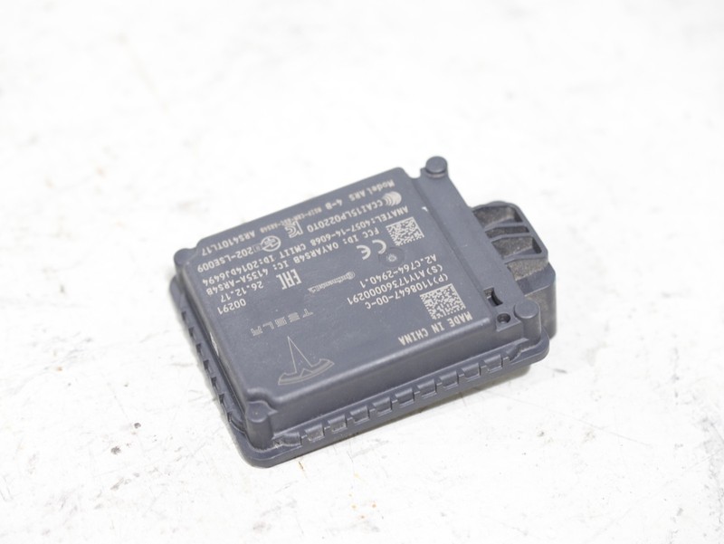 2017 - 2023 Tesla Model 3 Y Front Radar Distance Sensor Module Assembly Unit OEM