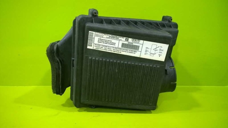 03 04 05 06 CHEVY TAHOE AIR CLEANER BOX OEM 3117-33