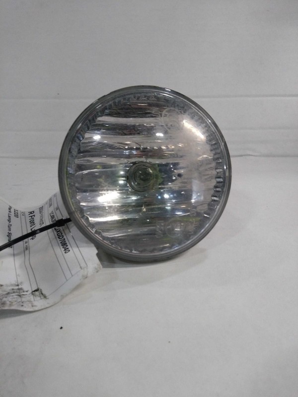 2016 Jeep Patriot Right Fog Light Assembly OEM White 68081399AB 103K Miles