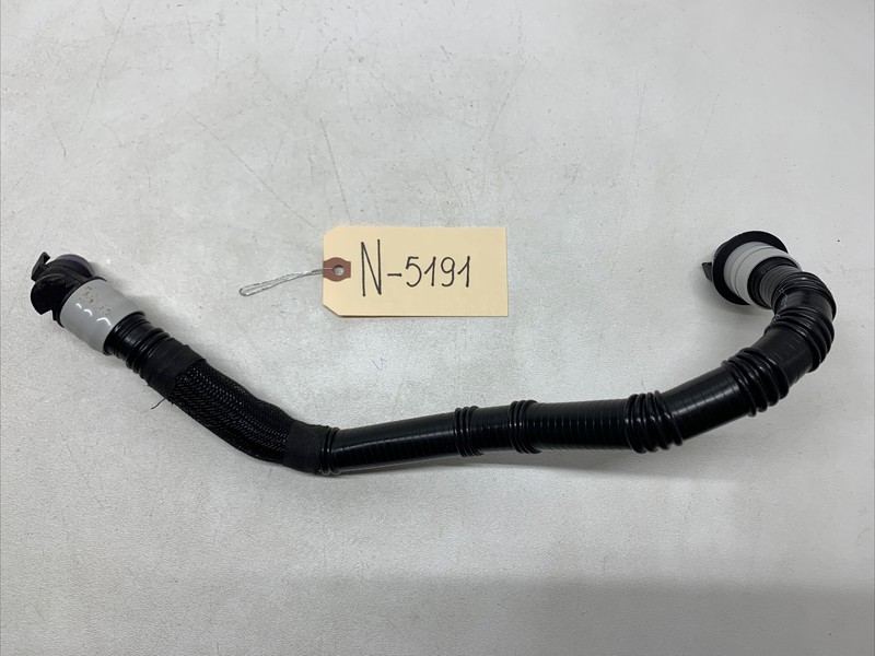 TESLA MODEL 3 HOSE PENTHOUSE OUTLET 2017-2022 1095766-00-F 5191 B87